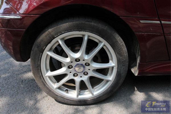車主必看！胎壓高vs胎壓低 誰更容易爆胎?