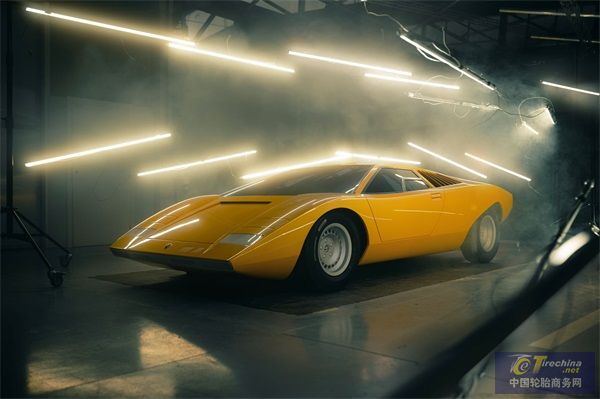 曾裝配于1971年蘭博基尼Countach原型車的倍耐力CN12，如今為收藏家再現 (2).jpg