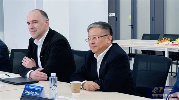 福斯02.jpg